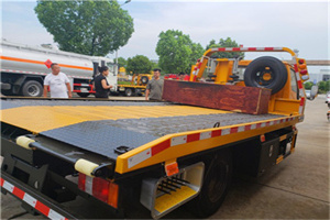 夷陵区附近拖车电话号码服务